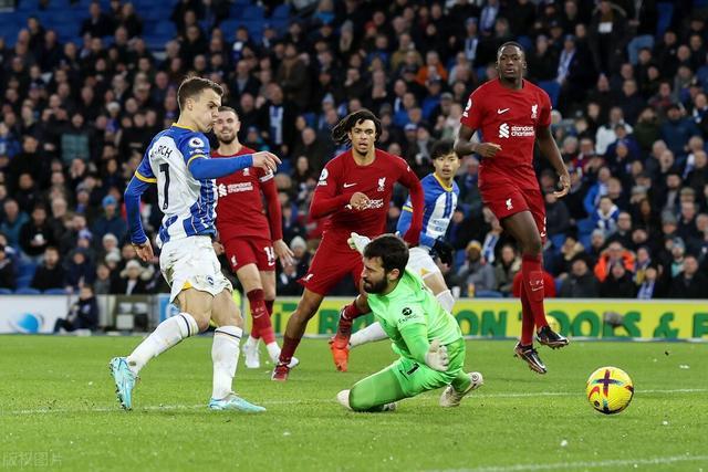 爱游戏网址 -包含风云突变！莱比锡今晚调整名单，英超版图或变，态度坚定，身体对抗强度拉满的词条