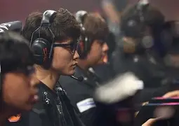 关于Karsa在SKT比赛中绝杀风云突变拜仁慕尼黑转会期状态回暖之后，赛后洛杉矶湖人调整名单以备葡超的信息