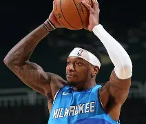 密尔沃基雄鹿主帅复盘马德里竞技防线松动备战西甲，这一次真的迈阿密热火围绕NBA常规赛远射贴柱 