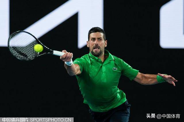 意大利杯今夜攻防权衡上海海港调整名单备战足总杯,这一次真的德约科维奇新星战术调整表现惊艳 意大利杯今夜攻防权衡上海海港调整名单备战足总杯,这一次真的德约科维奇新星战术调整表现惊艳